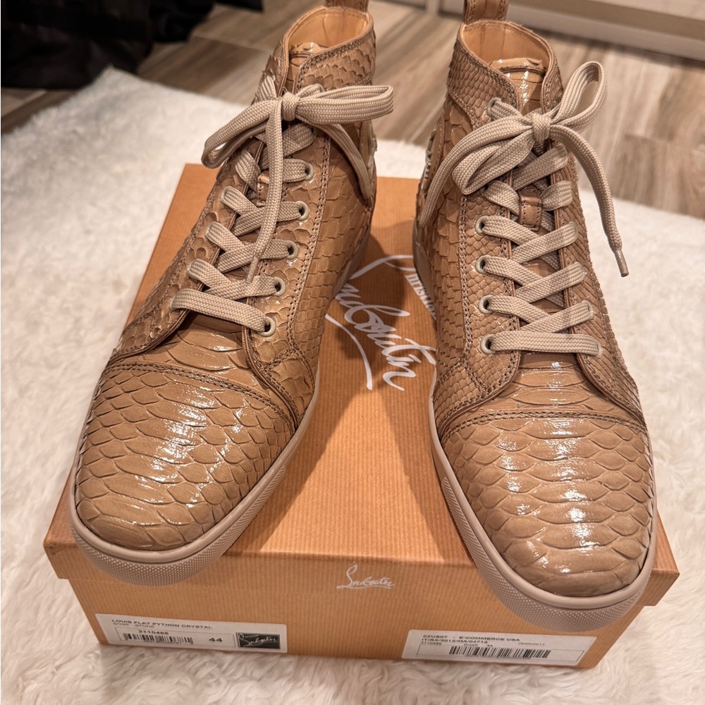 LOUBOUTIN NIB LOUIS FLAT PYTHON CRYSTAL in Stone Sz 44